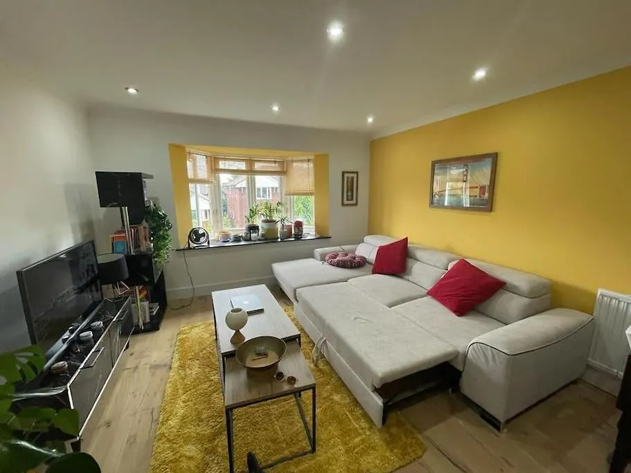 Double Room -The Stylish Yellow Flat لندن المملكة المتحدة